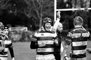 德约科维奇爆冷击败切尔西，势不可挡引爆全场！-爱游戏体育